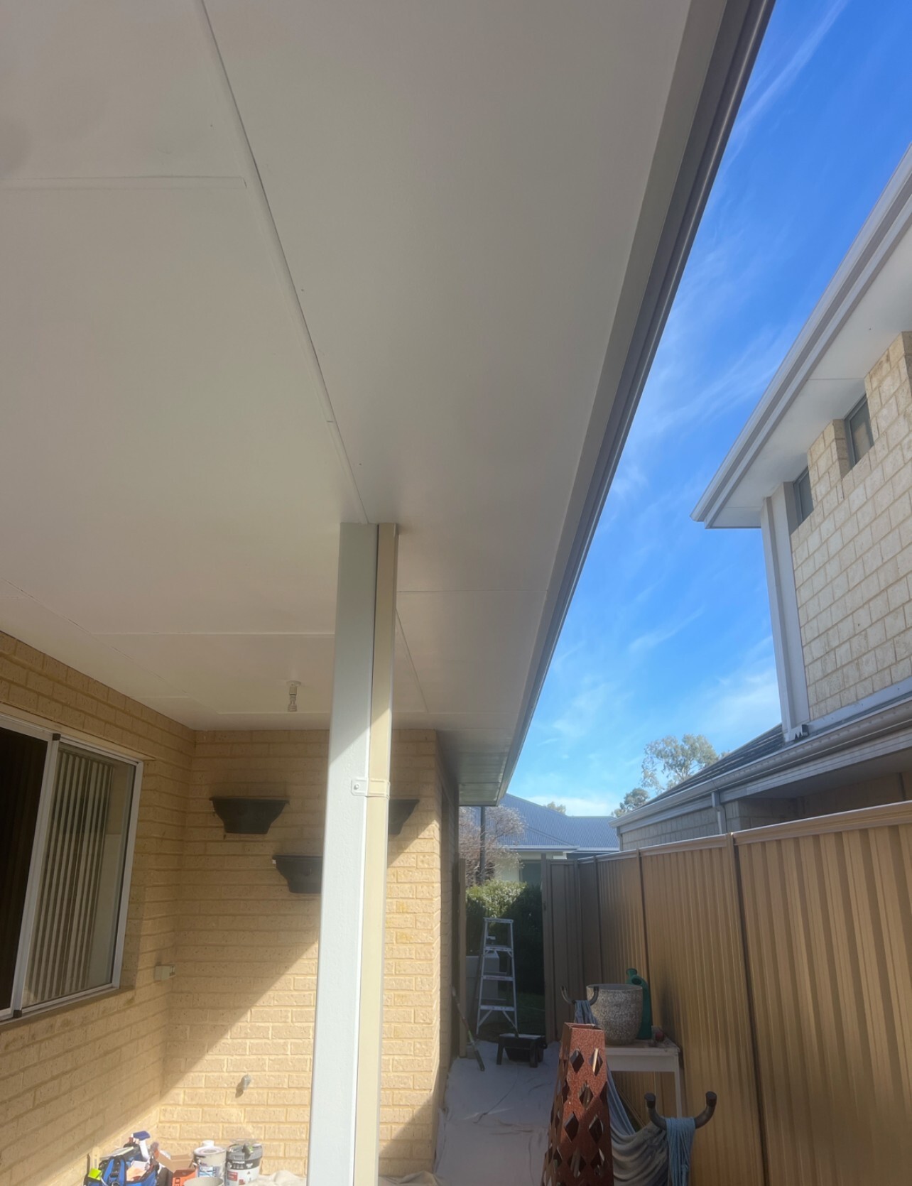 Lumina Painting exterior pillars